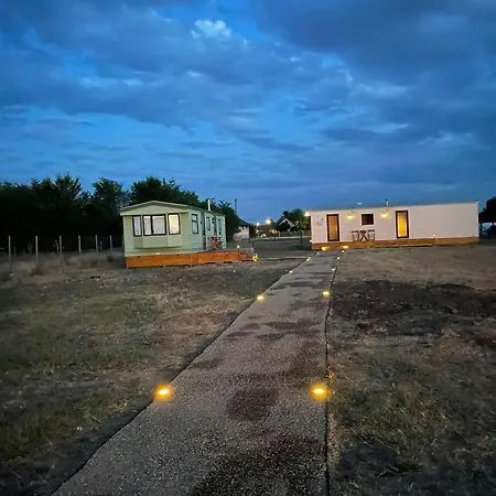 Dom wakacyjny Fuezes Relax Mobilhazak-fuezesgyarmat